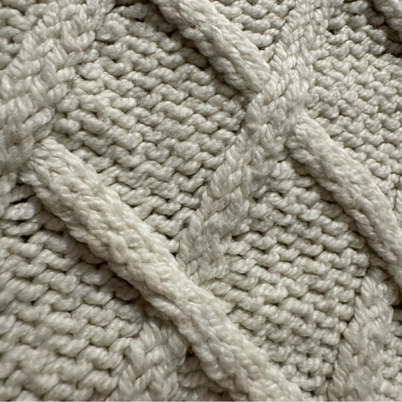 La Ligne Target Chunky Cable Knit Sweater Stitch Holiday Festive Winter Preppy - Picture 6 of 9